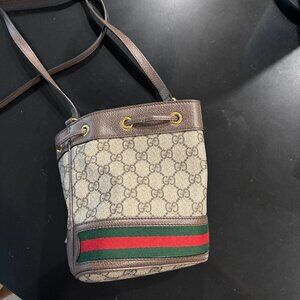 Gucci purse